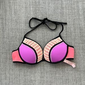 Victoria’s Secret Bikini Womens 34A Hottie Halter Top House Party Orchid Crochet